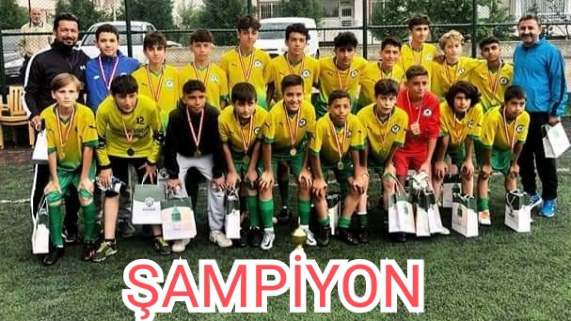 Ortaokullar Arası Futbol Turnuvası Şampiyonu